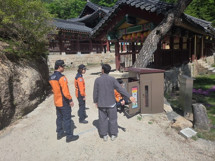 4.24 전통사찰 화재예방 현장 지도방문 2.jpg