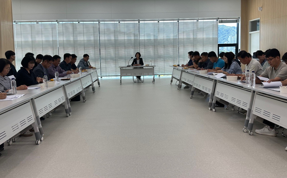 260918 강원소방, 공장 화재예방 대책 및 민·관 협의회 활성화 현안 회의 개최 (3).jpg