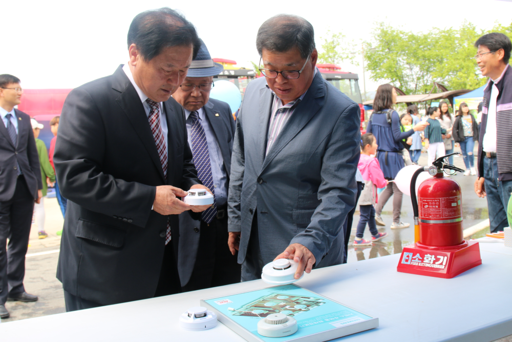노승락_군수님_주택소방시설.JPG