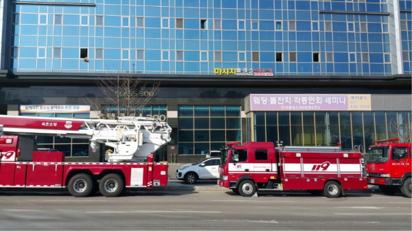170227_속초소방서,_고층건축물_화재진압을__위한_현지적응훈련_실시.JPG