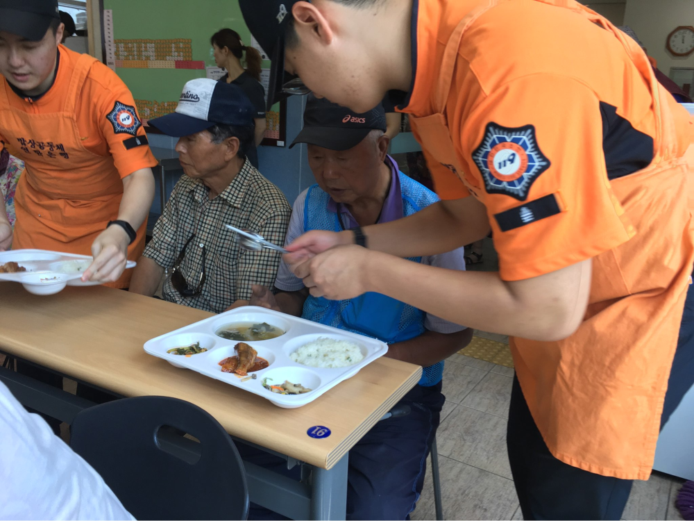 밥상공동체_봉사활동_사진.jpg