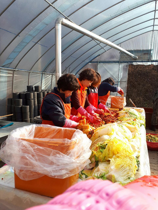 흥업여성대_김장봉사2.jpg