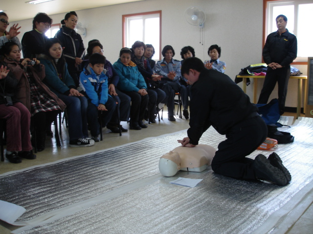 응급처치교육1.JPG