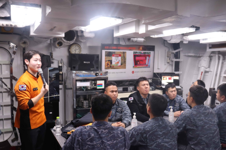 동해소방서, 해군 제1함대  소방안전교육 및 비상소화장치함 교육 실시